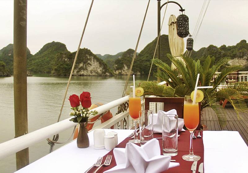 Halong Bay cruise for a honeymoon | Ancient Orient Journeys