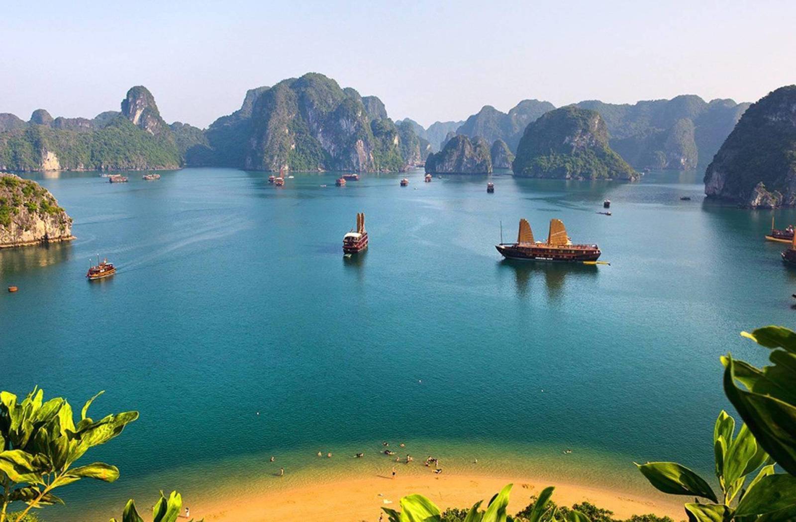 Halong Bay Cruise from United States - Tour Packages and Vacation | AOJourneys