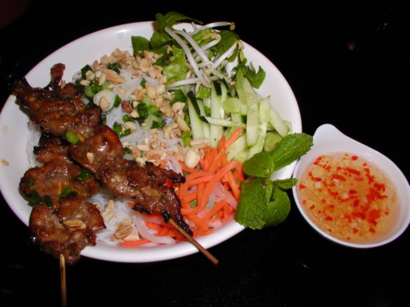 Hue Tour -Bun Thit Nuong