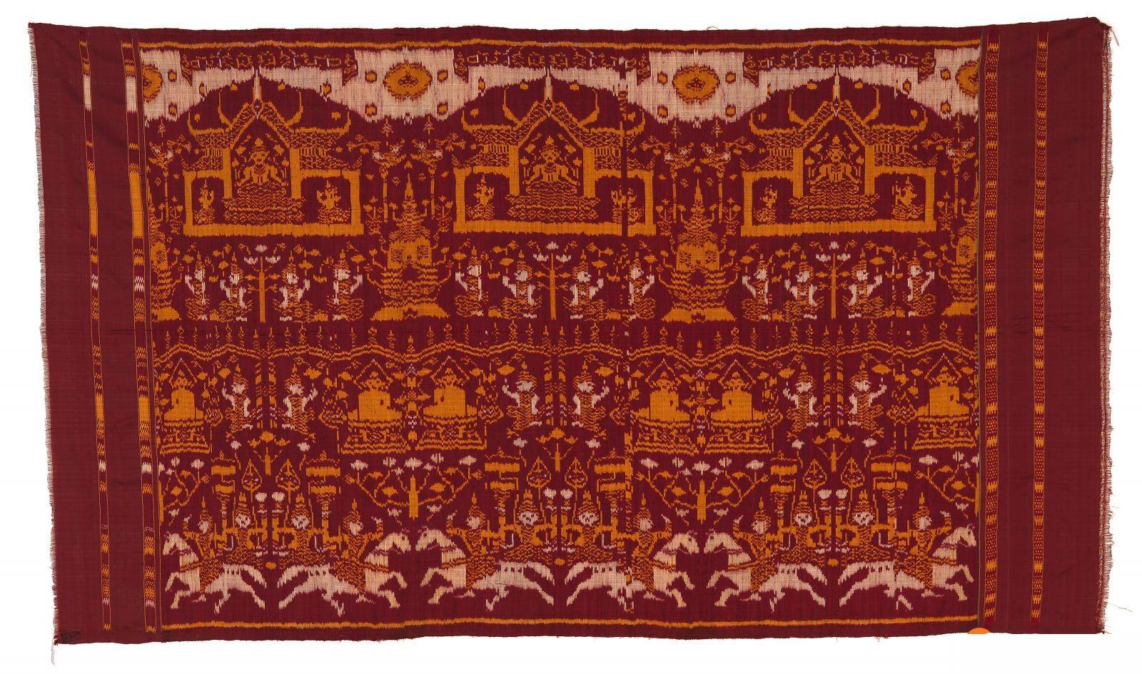 A masterpiece of Pidan Silk for perfect souvenirs from Cambodia