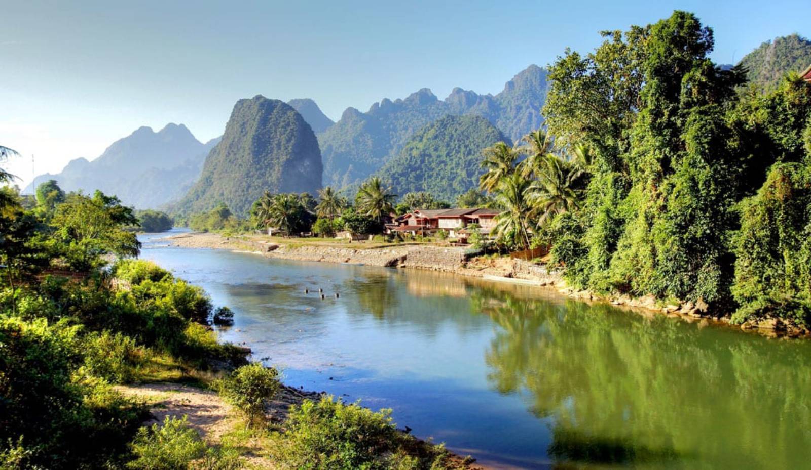 Laos Honeymoon Guide: Dream Destinations & Romantic Resorts
