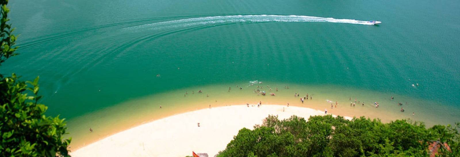 Ti Top Beach in Ha Long Bay