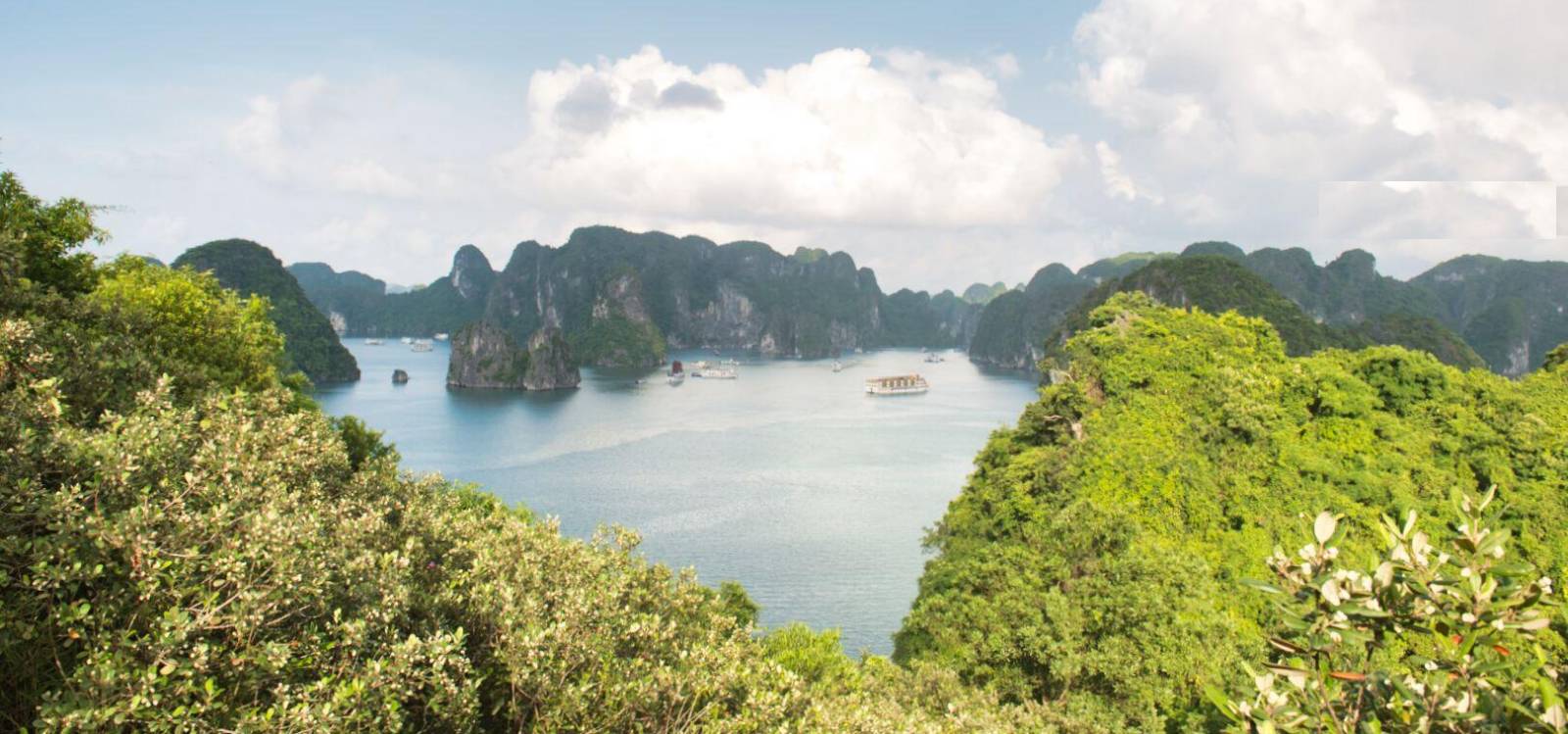 Soi Sim Beach in Ha Long Bay