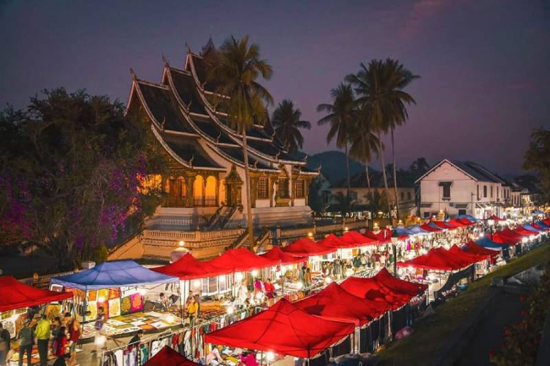 EXPLORE THE GLORIOUS TEMPLES OF LUANG PRABANG | Ancient Orient Journeys