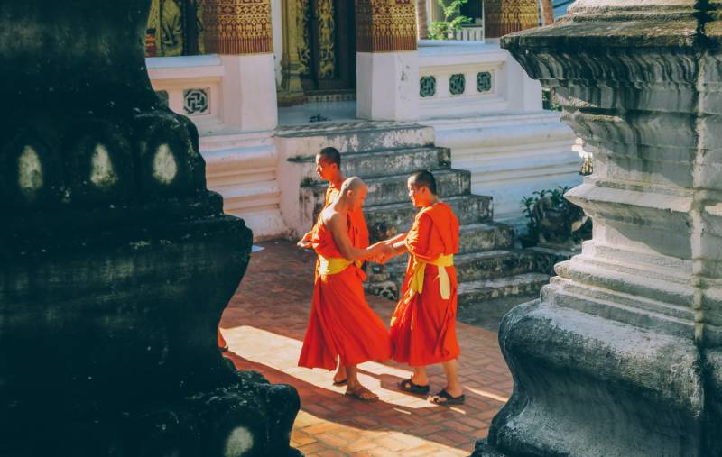 EXPLORE THE GLORIOUS TEMPLES OF LUANG PRABANG | Ancient Orient Journeys