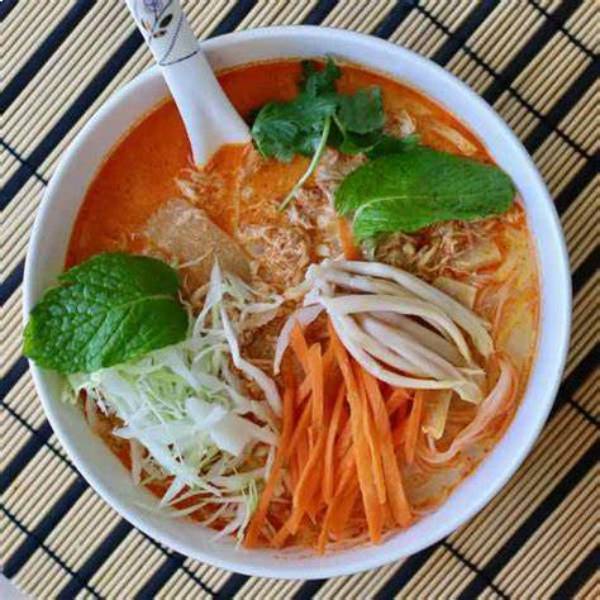 Khao Poon (Rice vermicelli soup) | Ancient Orient Journeys