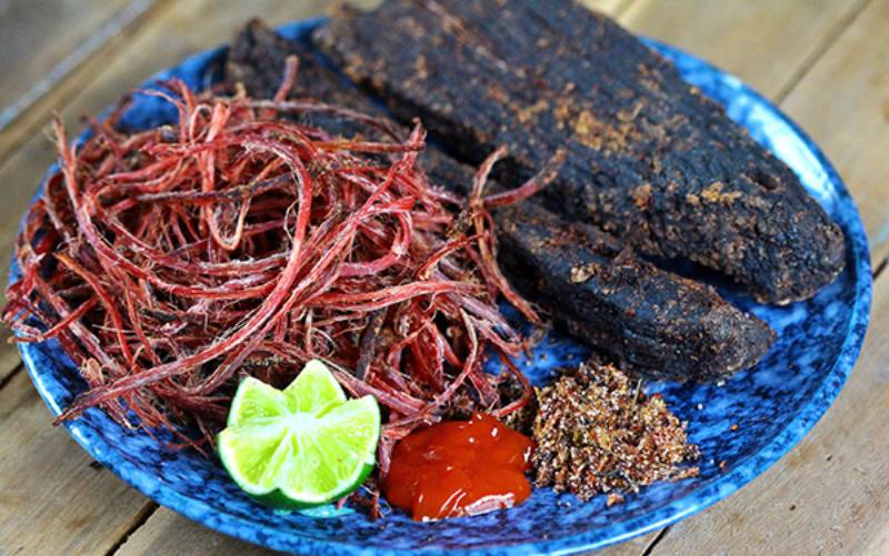 Buffalo meat drying on fire (Ha Giang province) | Ancient Orient Journeys