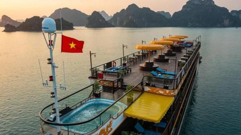 Nostalgia Cruise - Halong Bay Vietnam Cruise| Ancient Orient Journeys