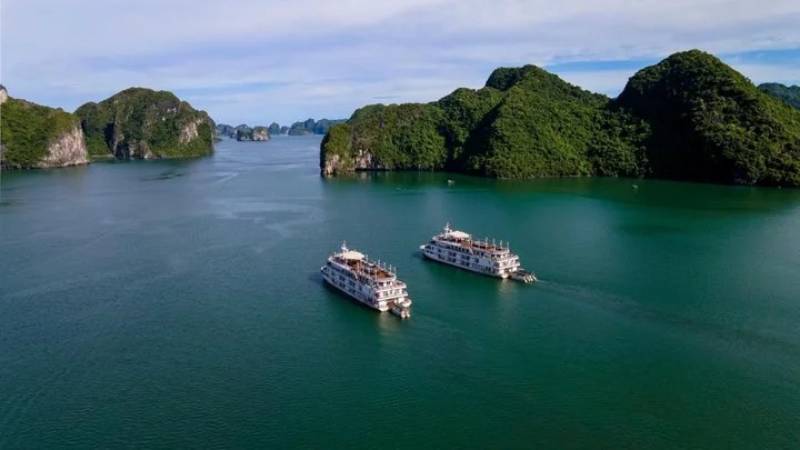 Paradise Elegance Cruise - Halong Bay Vietnam Cruise| Ancient Orient Journeys
