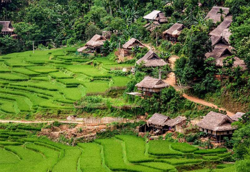 Hoa Binh Tours | Ancient Orient Journeys