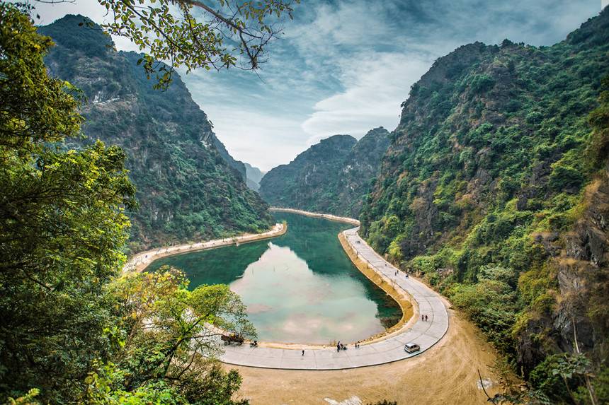 Am Tien Cave – “Tuyet Tinh Coc In Ninh Binh” | Ancient Orient Journeys