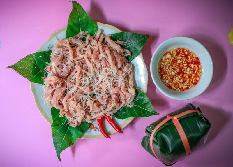 Nem Chua Yên Mạc ( Yên Mạc fermented pork roll) | Ancient Orient Journeys