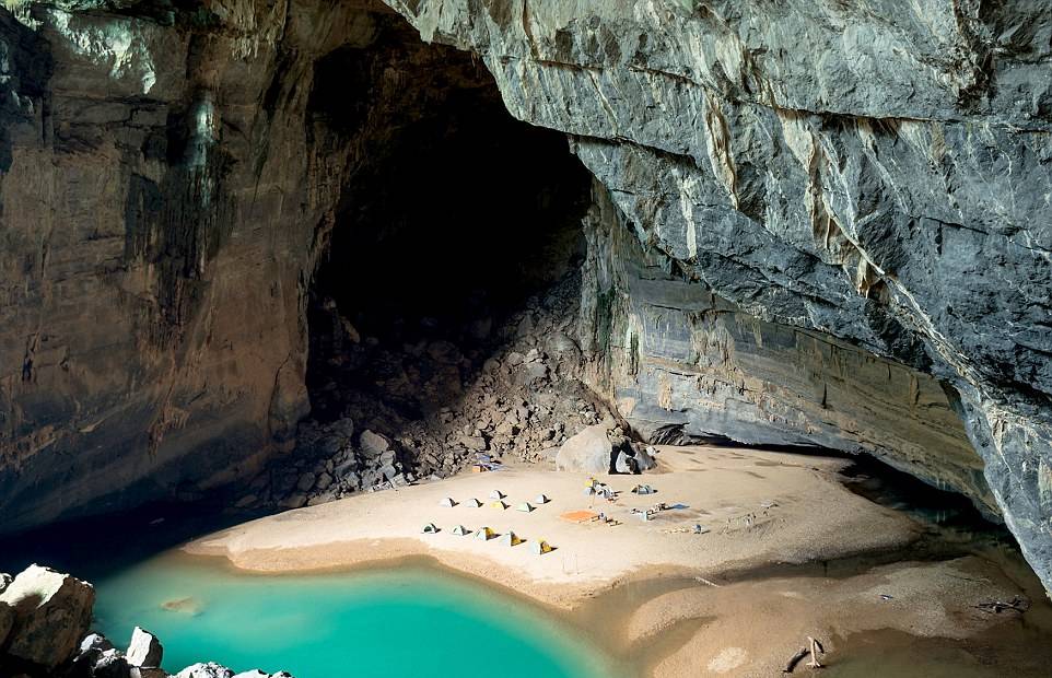 En Cave | Ancient Orient Journeys