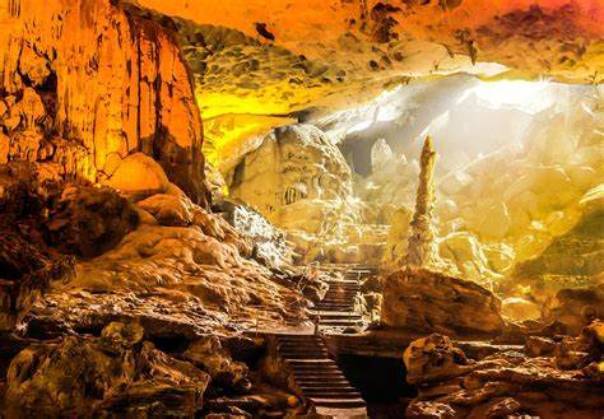 Visit The Largest Cave In Halong Bay – Sung Sot Cave | Ancient Orient Journeys