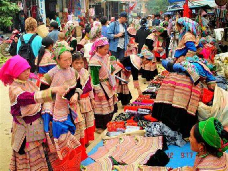 Sapa Ethnic Market Discovery 2 Days | Ancient Orient Journeys