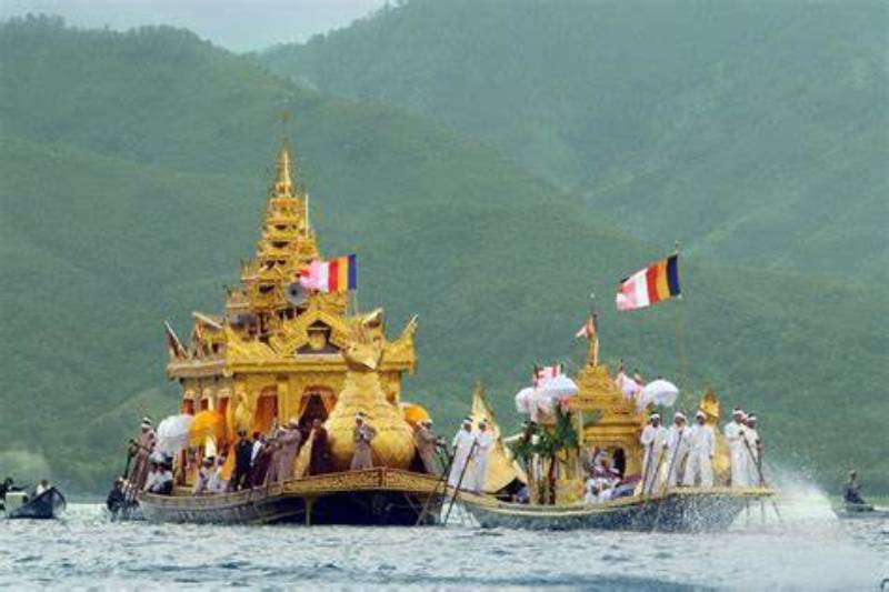 Phowintaung Pagoda Festival | Ancient Orient Journeys