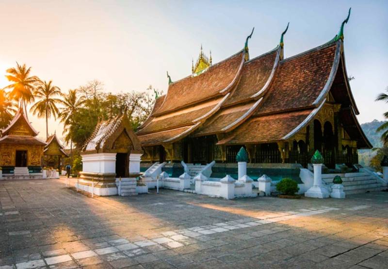 Wat Xieng Thong - Top 10 temples in Laos you must see at least once | Ancient Orient Journeys