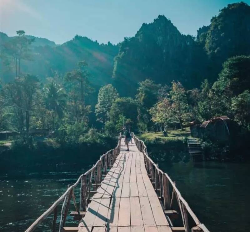 Tham Chang Cave - Vang Vieng Tours | Ancient Orient Journeys