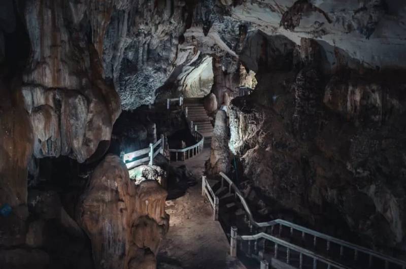 Tham Chang Cave - Vang Vieng Tours | Ancient Orient Journeys