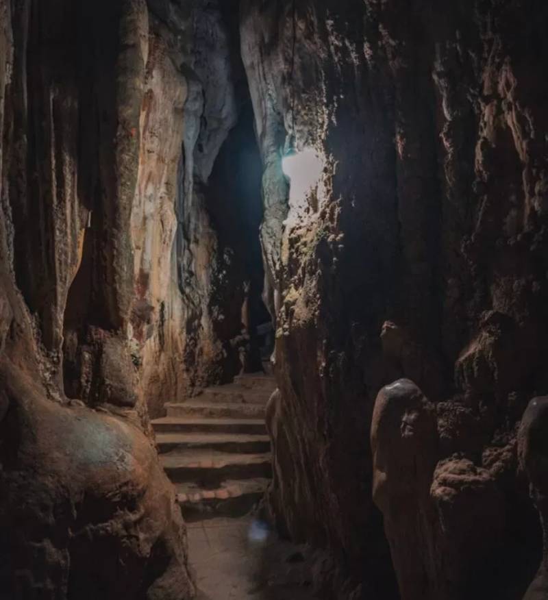 Tham Chang Cave - Vang Vieng Tours | Ancient Orient Journeys