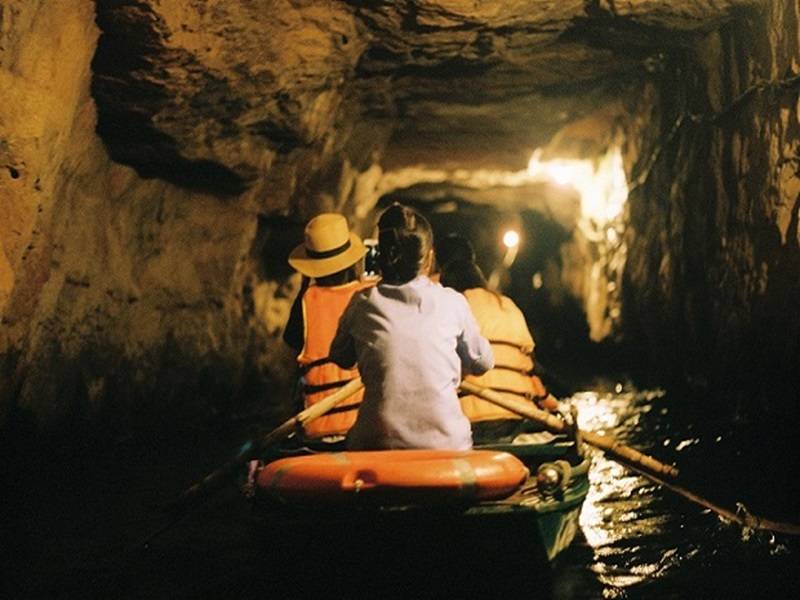 Trang An Grottoes, Ninh Binh Province - Tour Packages and Vacation | Ancient Orient Journeys