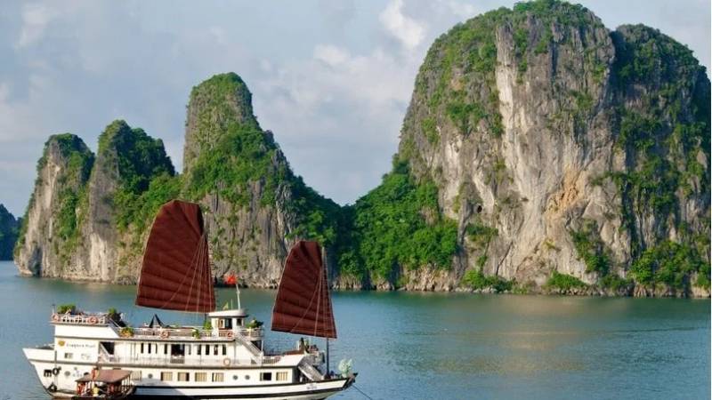 Halong Bay Tours 2024 - Tour Packages and Vacation | AOJourneys