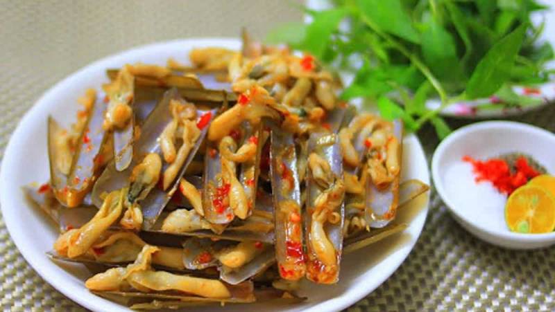 Nail-shaped shellfish (Con Móng Tay) | Ancient Orient Journeys