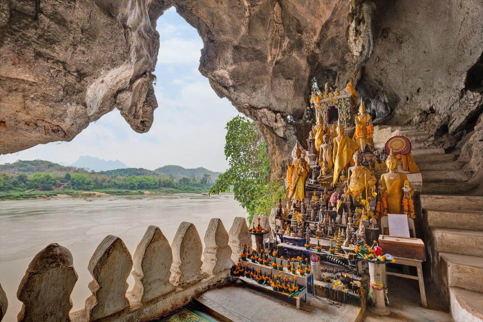 Glimpses of Laos  7 Days / 6 Nights