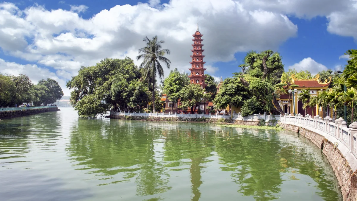Discover the Peaceful Tran Quoc Pagoda