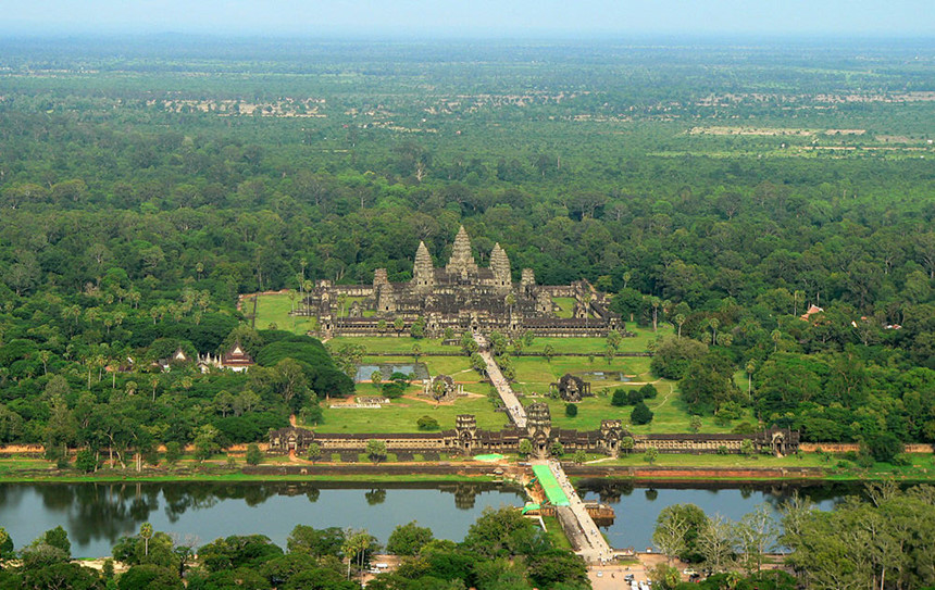 Explore the Entire Angkor Archaeological Park