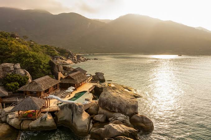Luxury Experiences for Couples in Vietnam