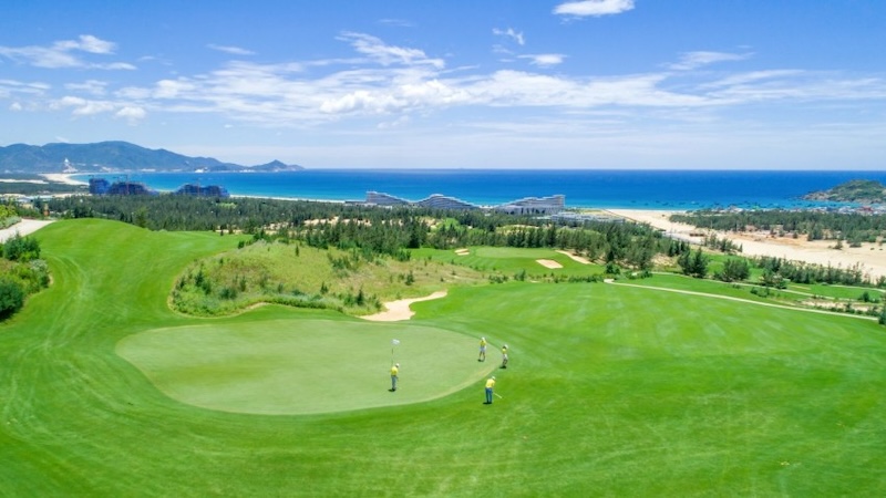 Top Destinations for Vietnam Golf Luxury Tours